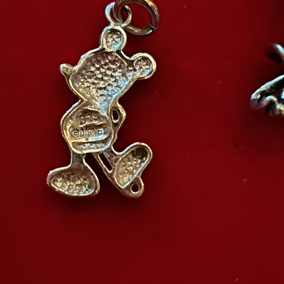Mickey and Minnie pendants - Picture 4 of 10